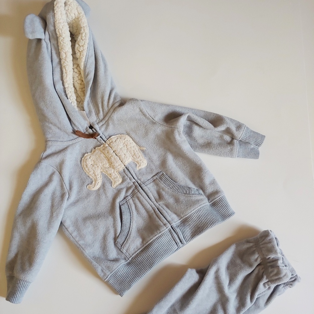 Carter's sweater and sweatpants set
